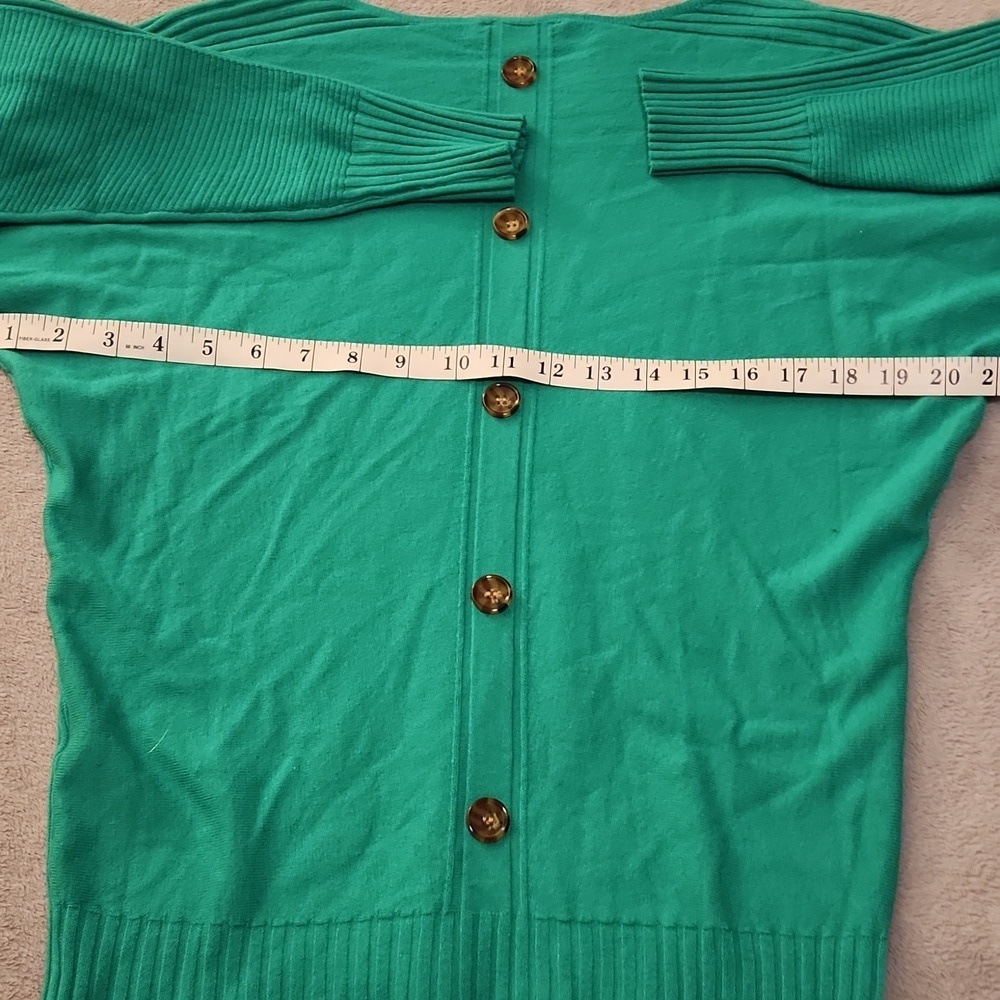 Vila Milano Women's Green Sweater With Surprising Back Button Details Size M - Picture 5 of 6